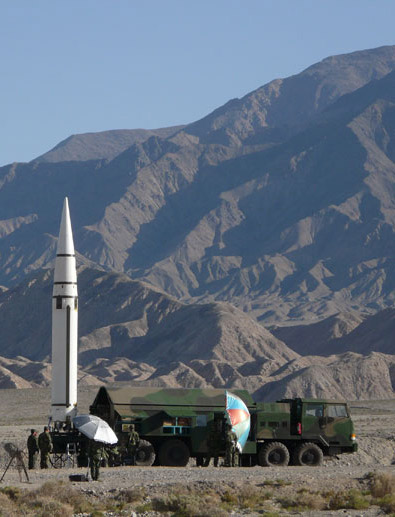 中东局势点燃军工板块航天航空方向领涨！航空航天ETF万家涨超4%(图1)